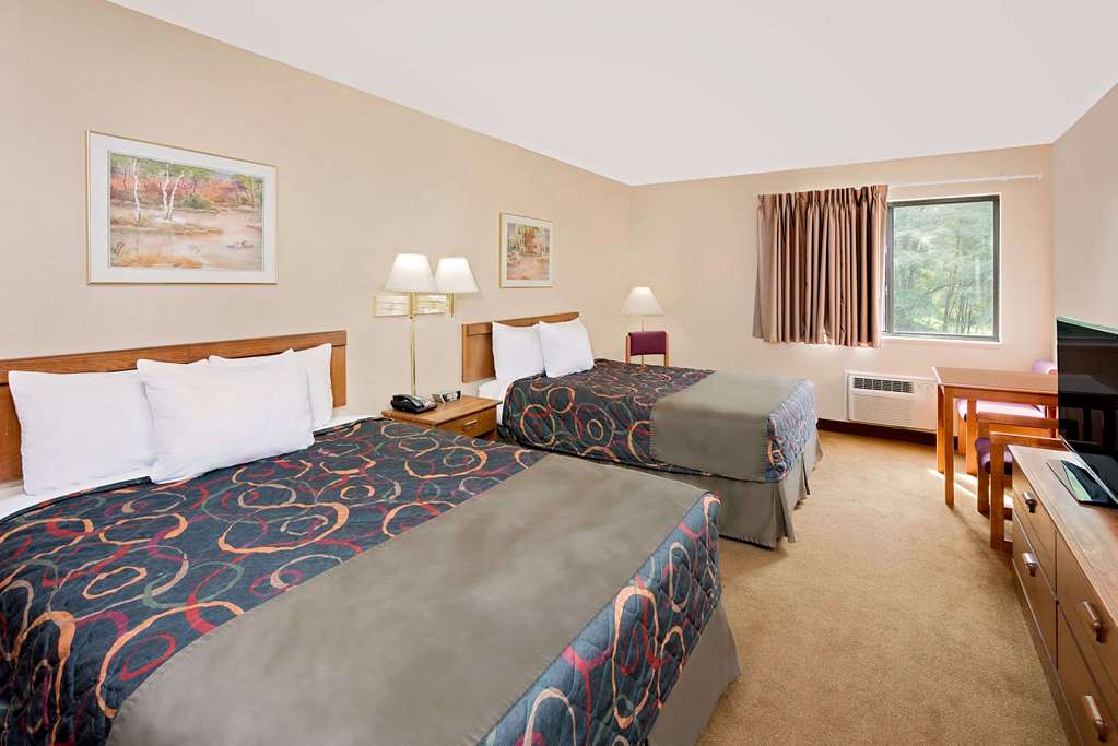 Days Inn by Wyndham Boonville - photo 14
