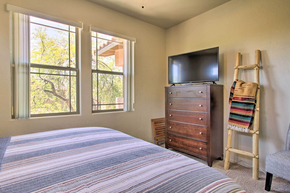 Scottsdale Condo w Balcony & Resort Amenities - featured photo