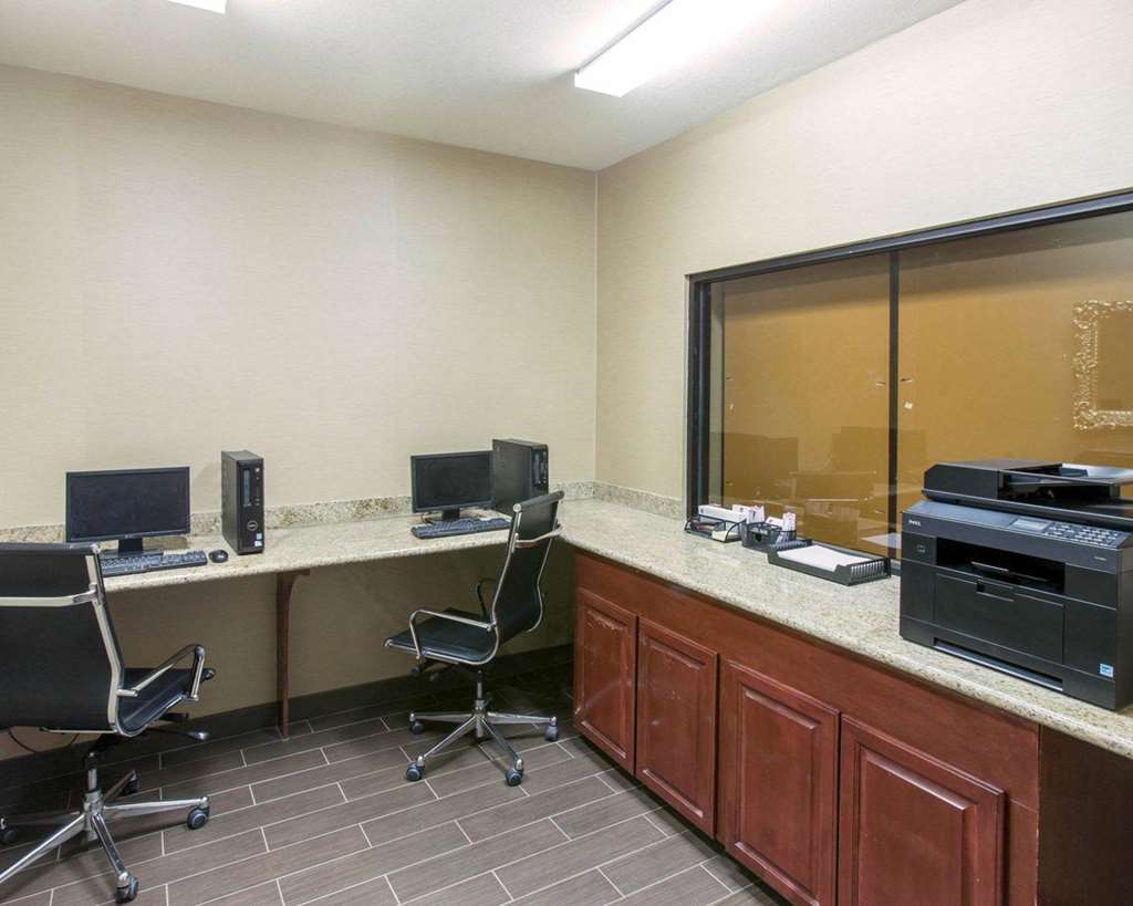 Comfort Suites Idabel - photo 27