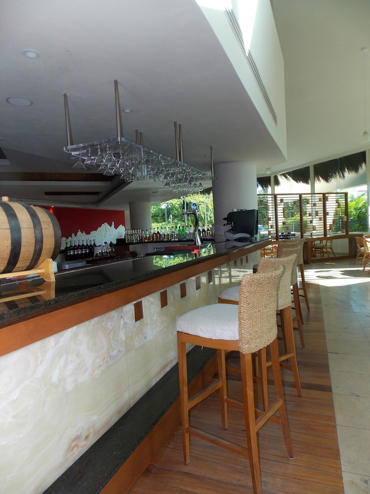 Snack bar