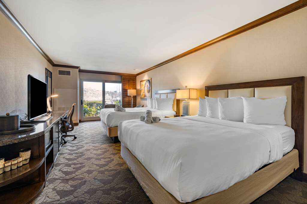 Best Western Plus Island Palms Hotel & Marina - photo 18