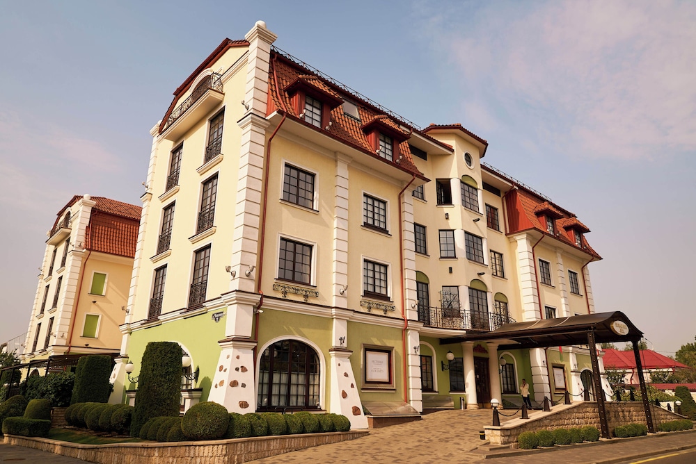 Hermitage Hotel - carbon neutral hotel in Brest