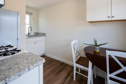 Truro Beach Cottages - photo 19