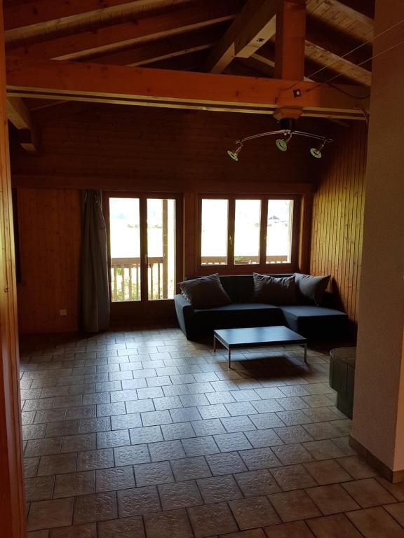 Apartment in Brienz — 4-Star Luxury Hotel in Brienz, Switzerland