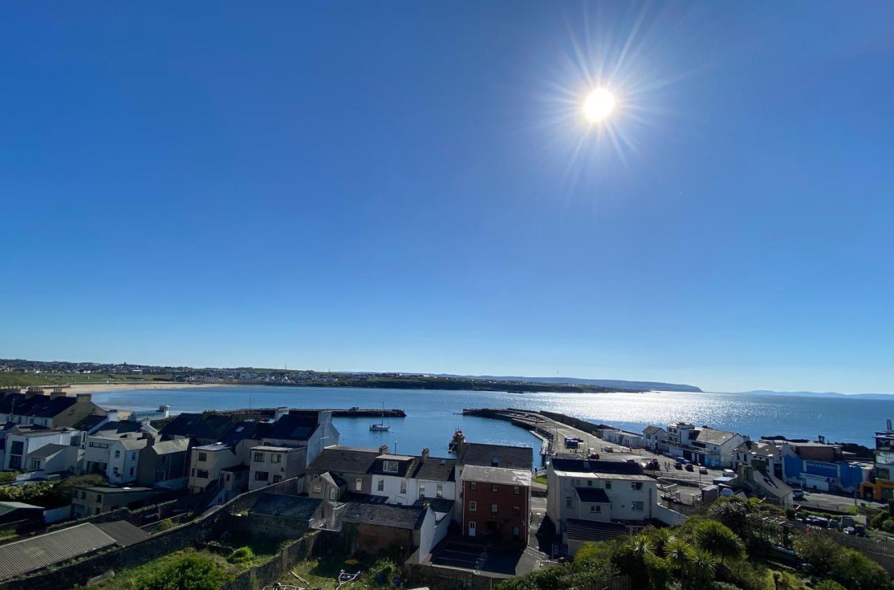 Harbour View Apartment Fantastic Sea Views over Portrush Harbour — 4-Star Luxury Hotel in Portrush, United Kingdom