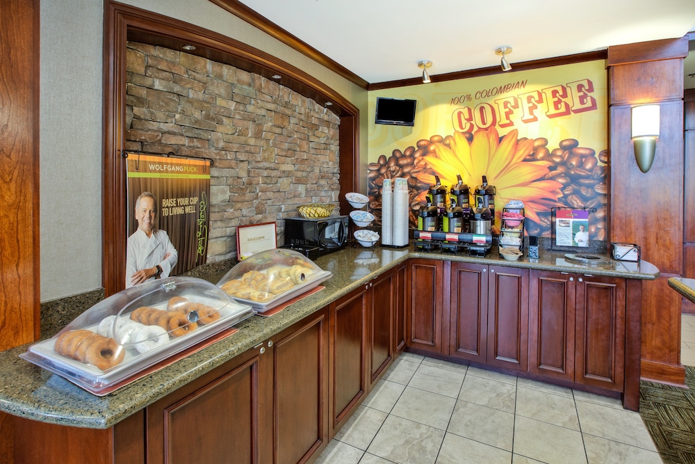Staybridge Suites Louisville East by IHG - photo 34