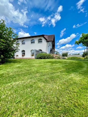 Penzion Apartmány Adamčík — hotel in Napajedla