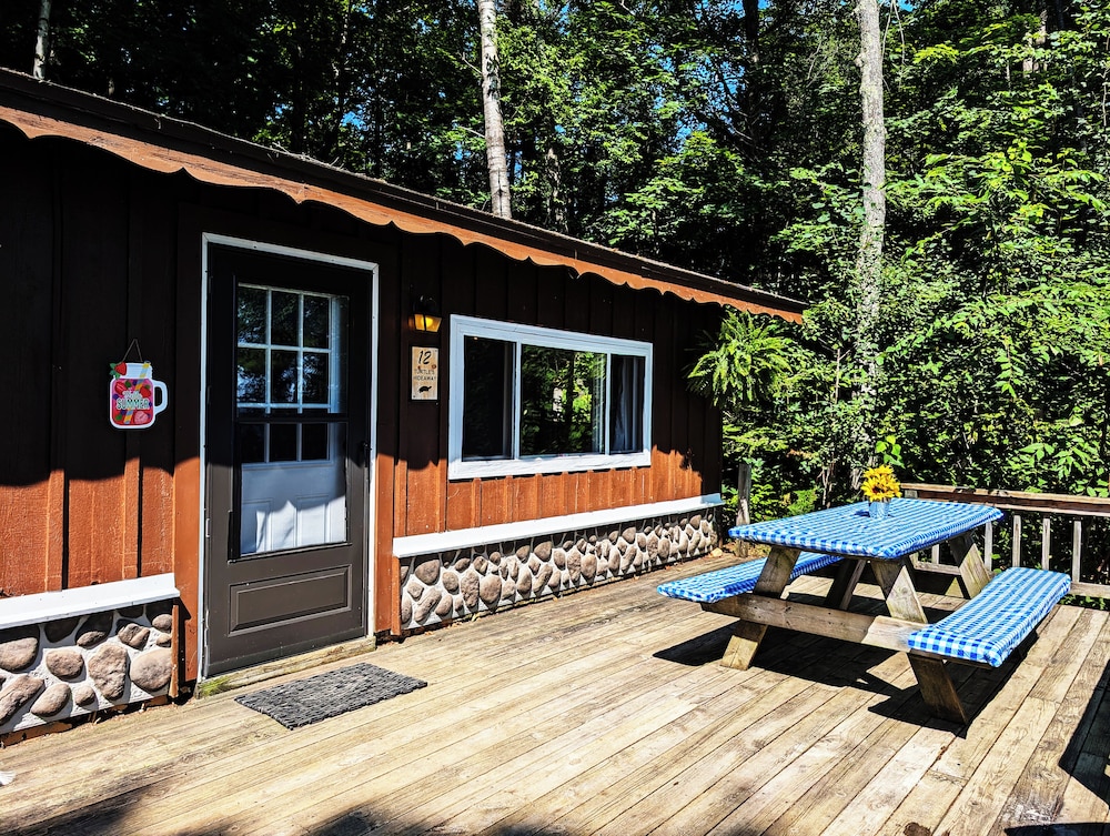 Coadys' Point of View Lake Resort - photo 335
