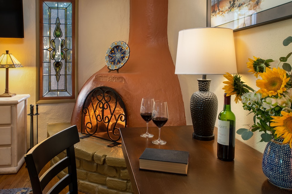 Adobe Rose Inn B&B - photo 2