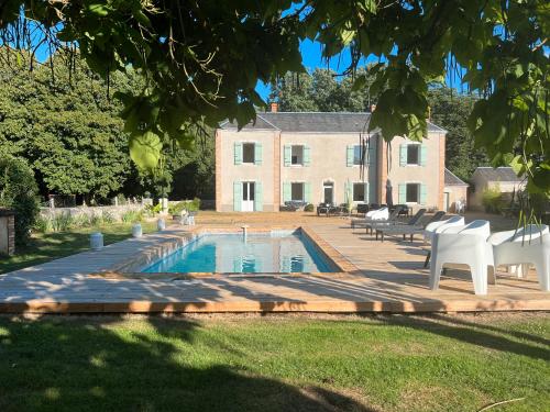 La Béchetière - carbon neutral hotel in Parce-Sur-Sarthe