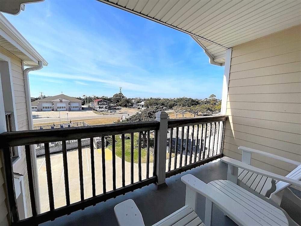 Pony Island Inn - photo 50