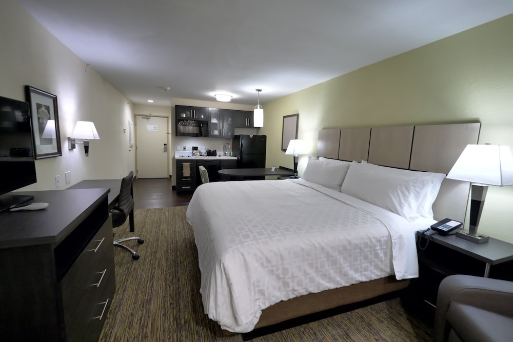 Candlewood Suites Grand Prairie Arlington by IHG - photo 12