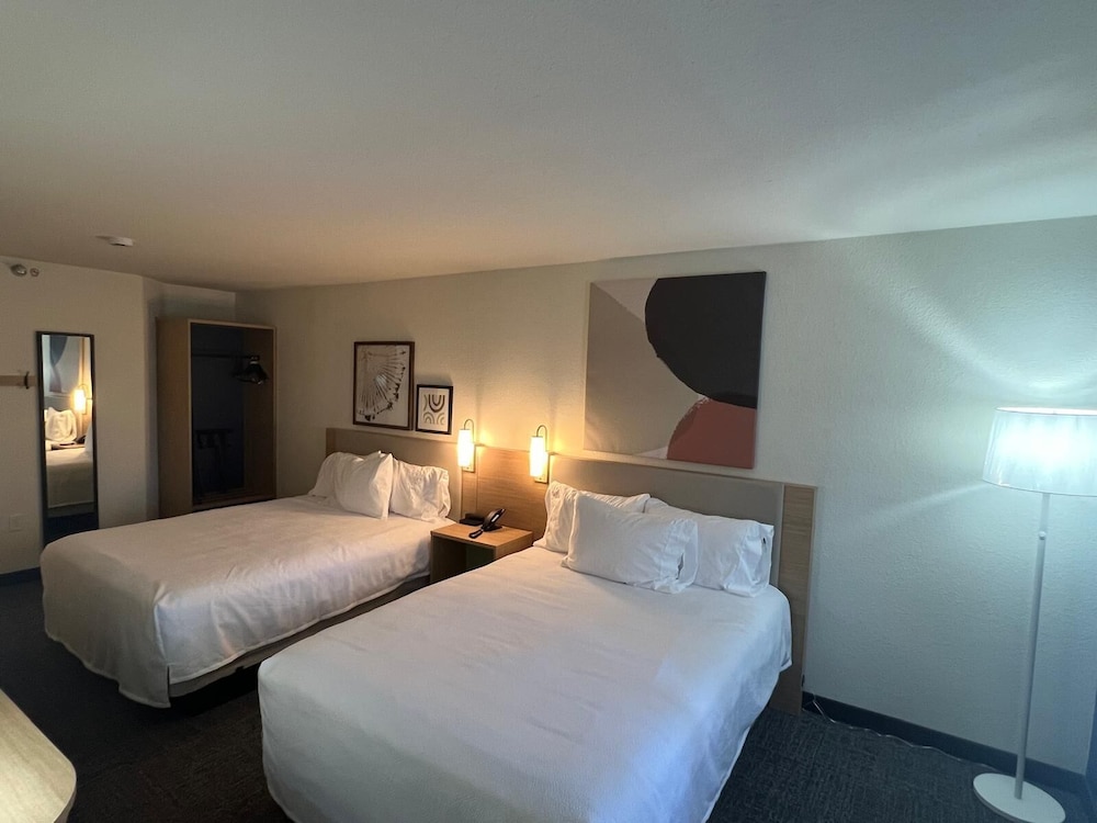 Spark by Hilton Glendale Phoenix North - photo 9