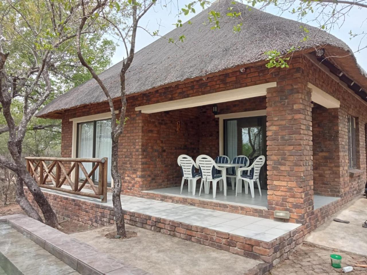 Le Lion Dort - last minute hotel in Unknown City