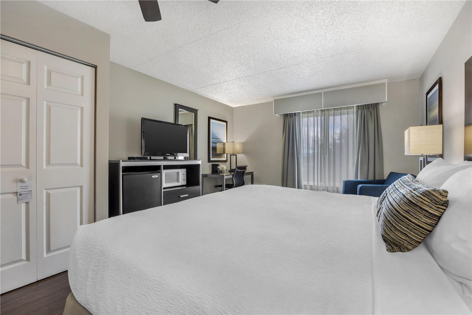 Best Western Pier Point Inn - photo 11