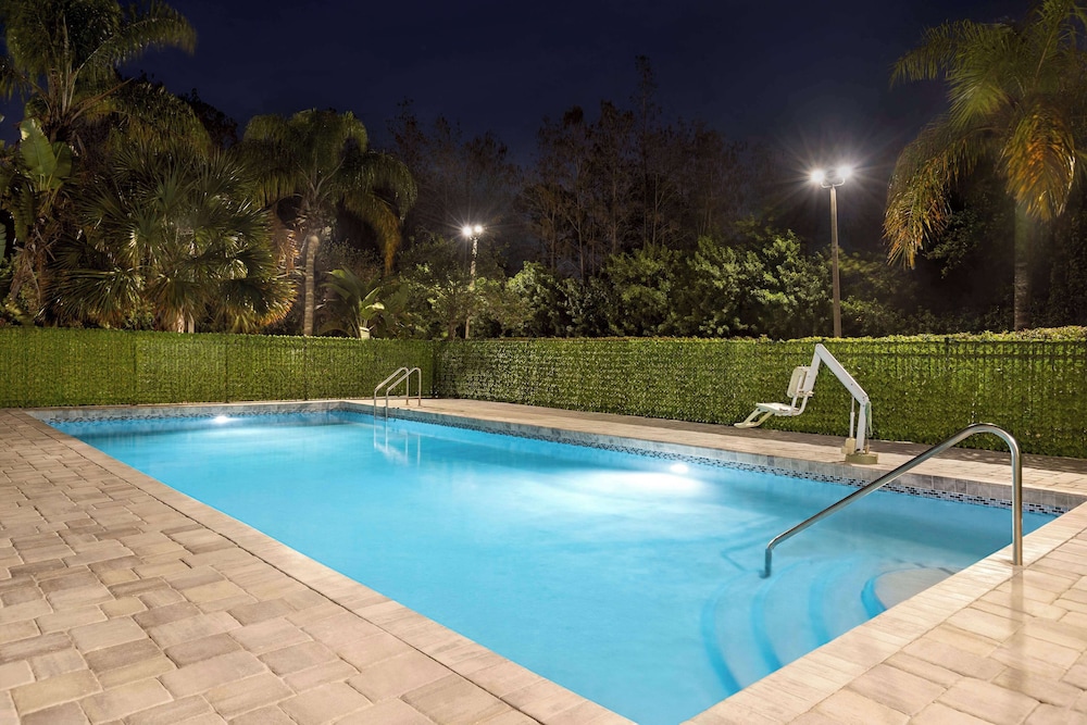 Spark by Hilton Orlando Universal Blvd - photo 19