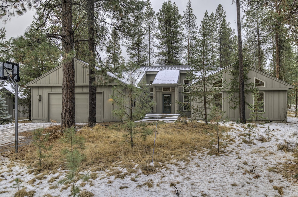 Wallowa 2 in Sunriver, United States