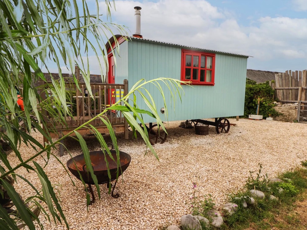 Shepherd’s Hut in Bridgend, United Kingdom