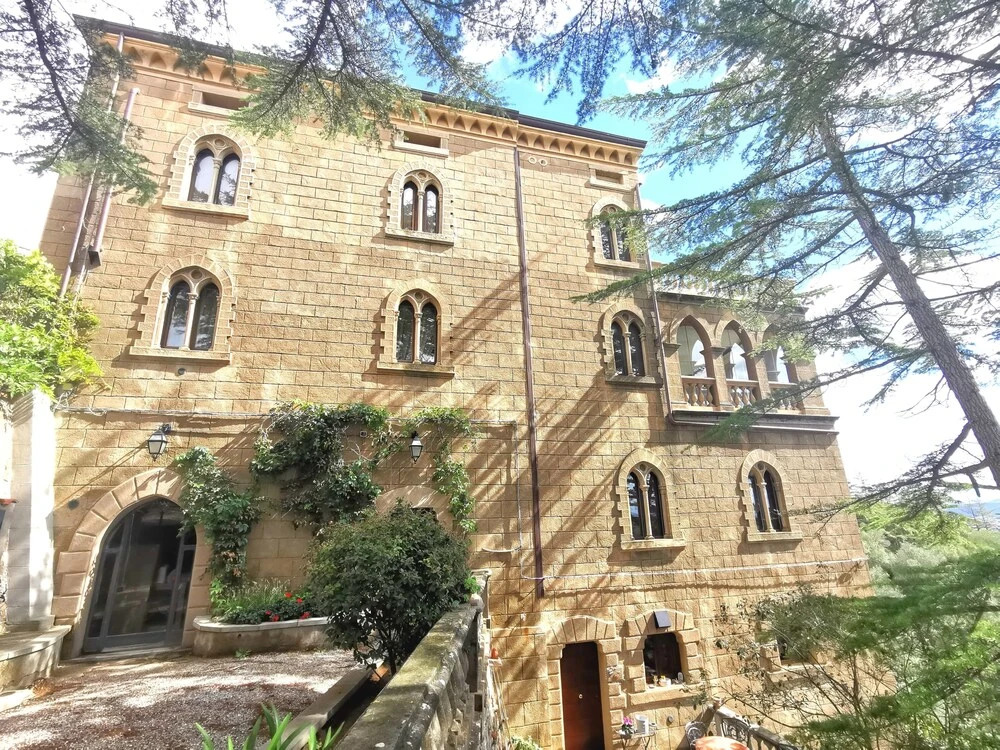 Small Castle With Sea View In Campiglia Marittima — 4-Star Luxury Hotel in Campiglia Marittima, Italy