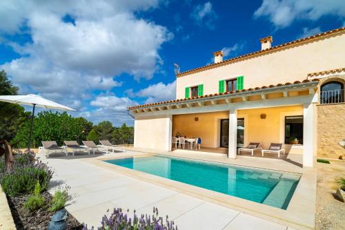 Es Saquer de Son Coll in Algaida, Spain