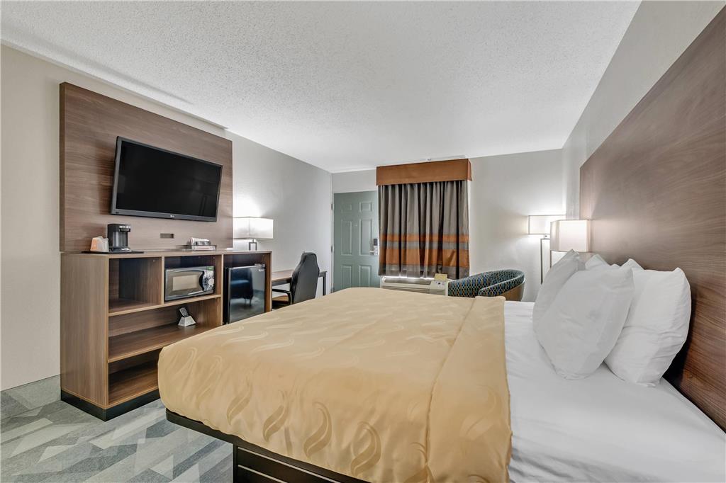 Quality Inn Dalton East - photo 14