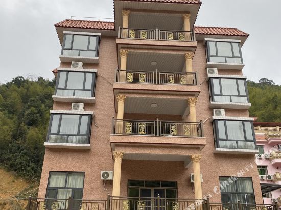 Junyi - carbon neutral hotel in Longmen