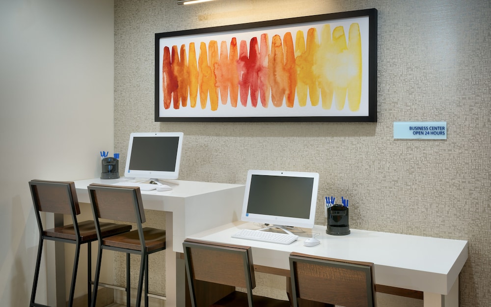 Holiday Inn Express & Suites American Fork North Provo by IHG - photo 32