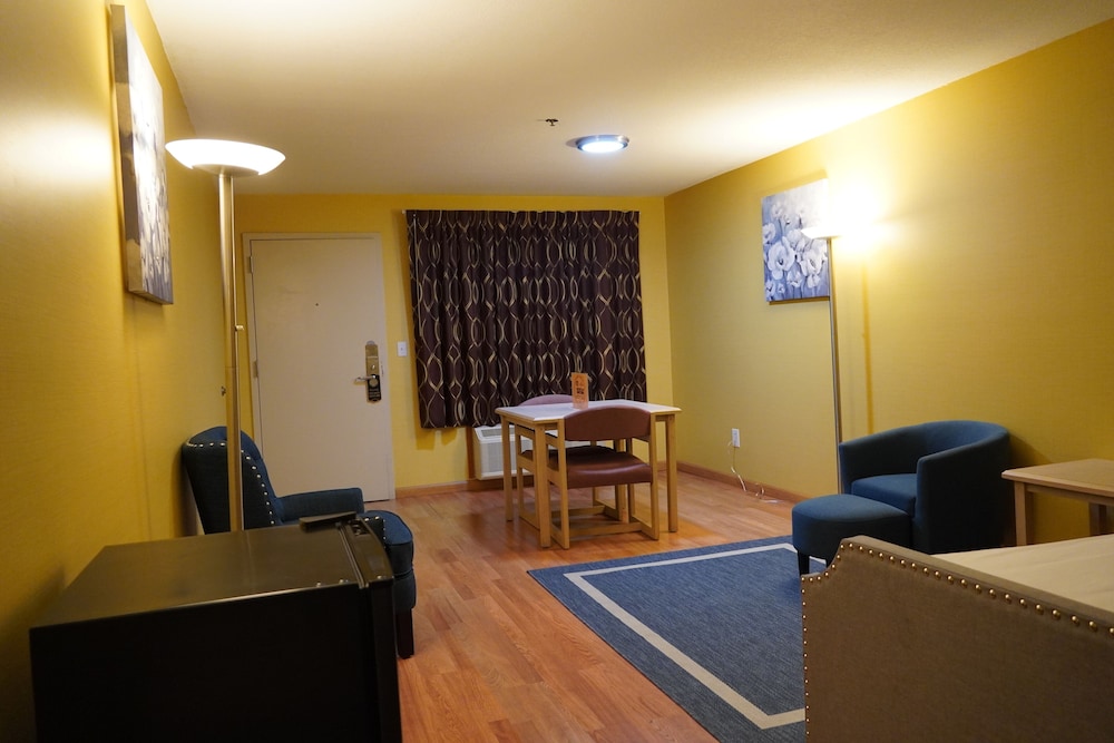 Timberland Inn & Suites - photo 56