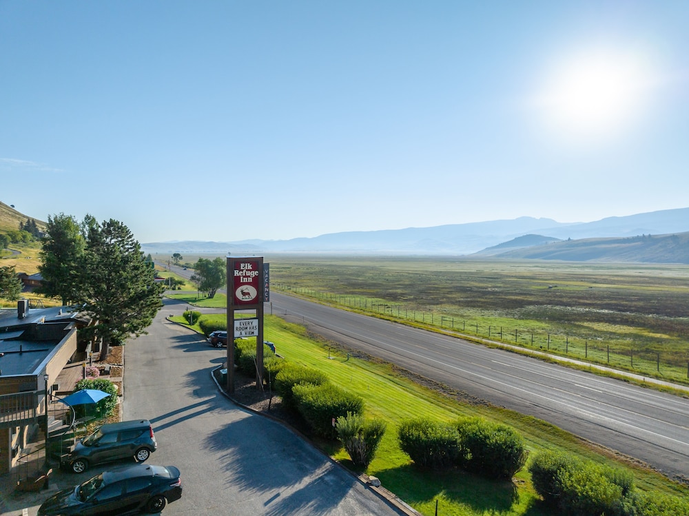 Elk Refuge Inn - photo 109