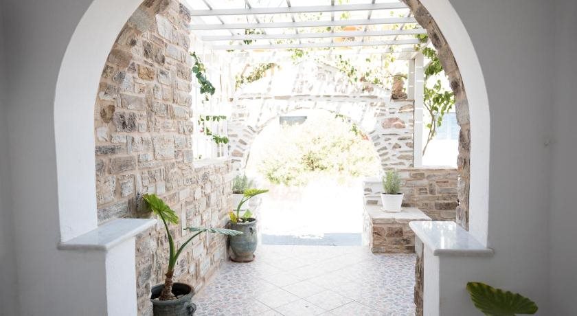 Asteras Rooms — Antiparos — photo 3