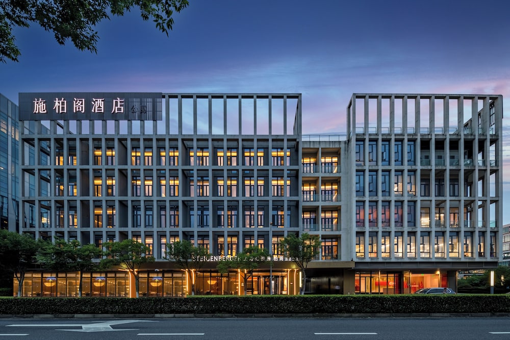 Steigenberger Hongqiao Shanghai — 4-Star Luxury Hotel in Shanghai, People's Republic of China