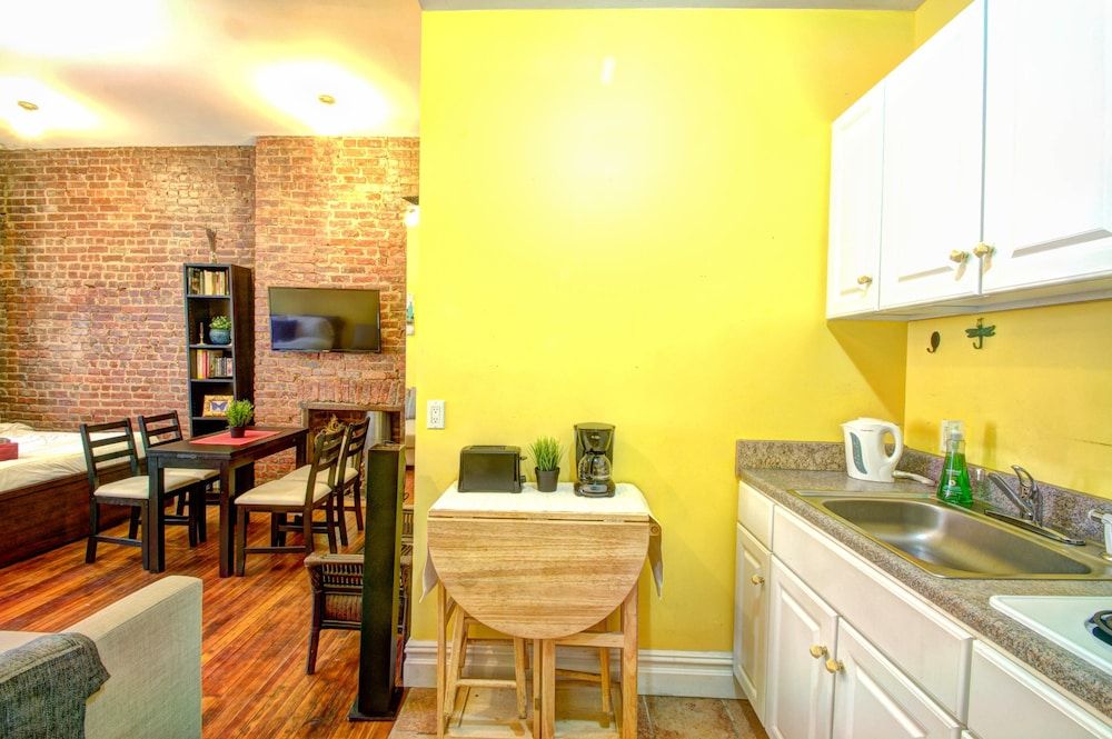 Chelsea Art Suites - photo 18