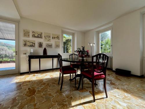 Country House Close To Orta Lake — 4-Star Luxury Hotel in Bolzano Novarese, Italy