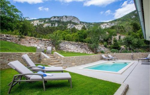 Villa Orljak — 4-Star Luxury Hotel in Buzet, Croatia