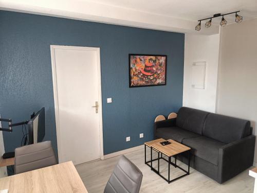 Plage Agreable Refait a Neuf Top Lit Hote Reactif Terrasse Soleil Paisible. in Saint-Cyprien, France