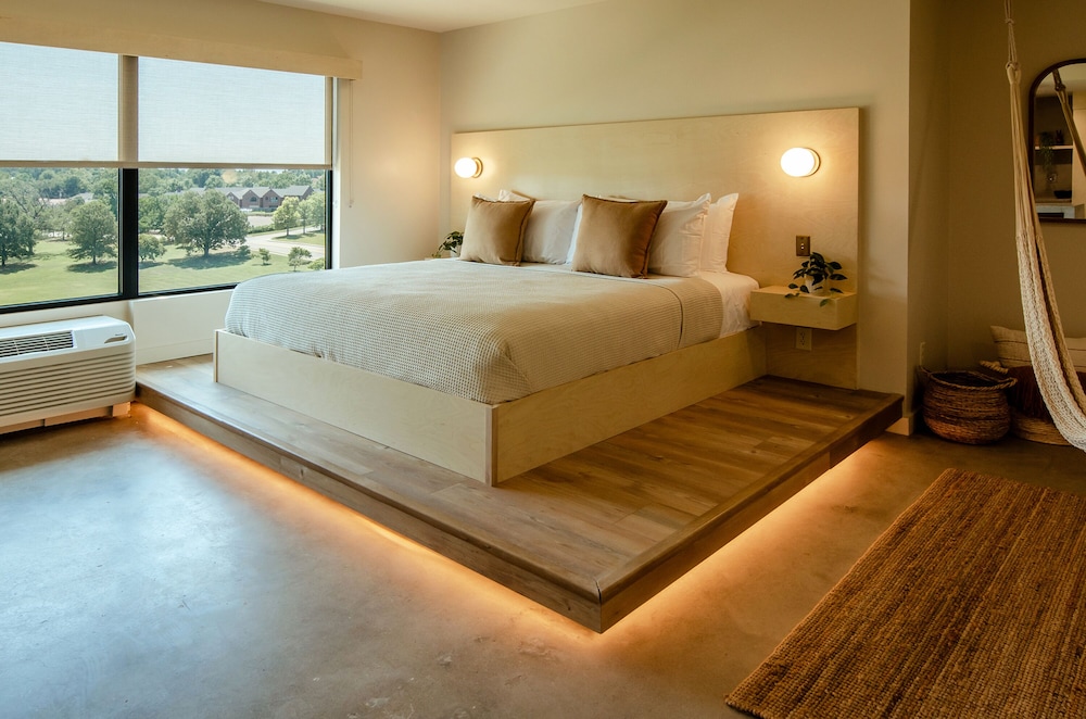 Brut Hotel - photo 12