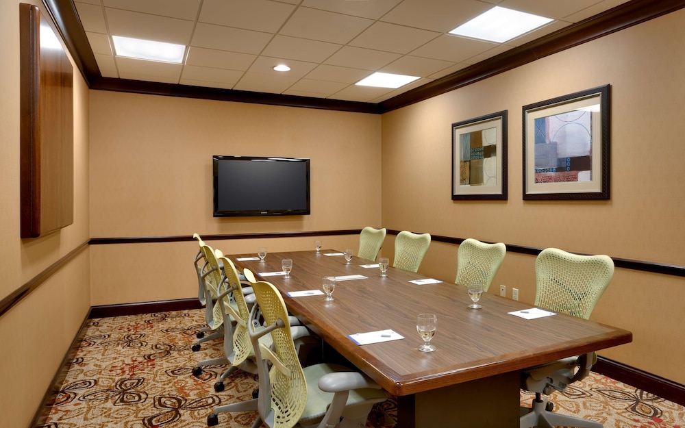 Hilton Garden Inn Clarksville - photo 41