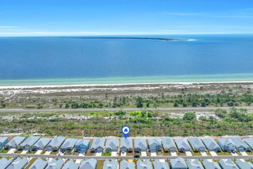 Windmark Beach Home Golf Cart Pools & Guest Suite — 4-Star Luxury Hotel in Port Saint Joe, United States
