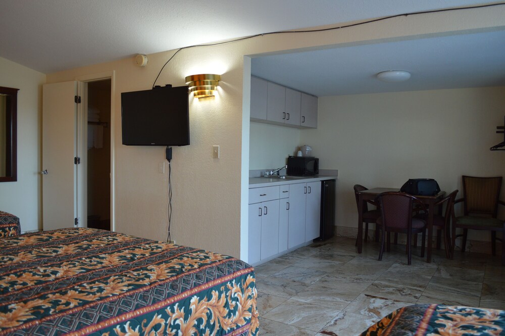 Budget Inn Ft Myers - photo 15