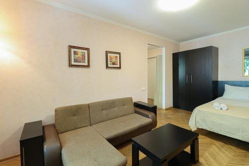 Cozy Apt near Vake Park By Wehost