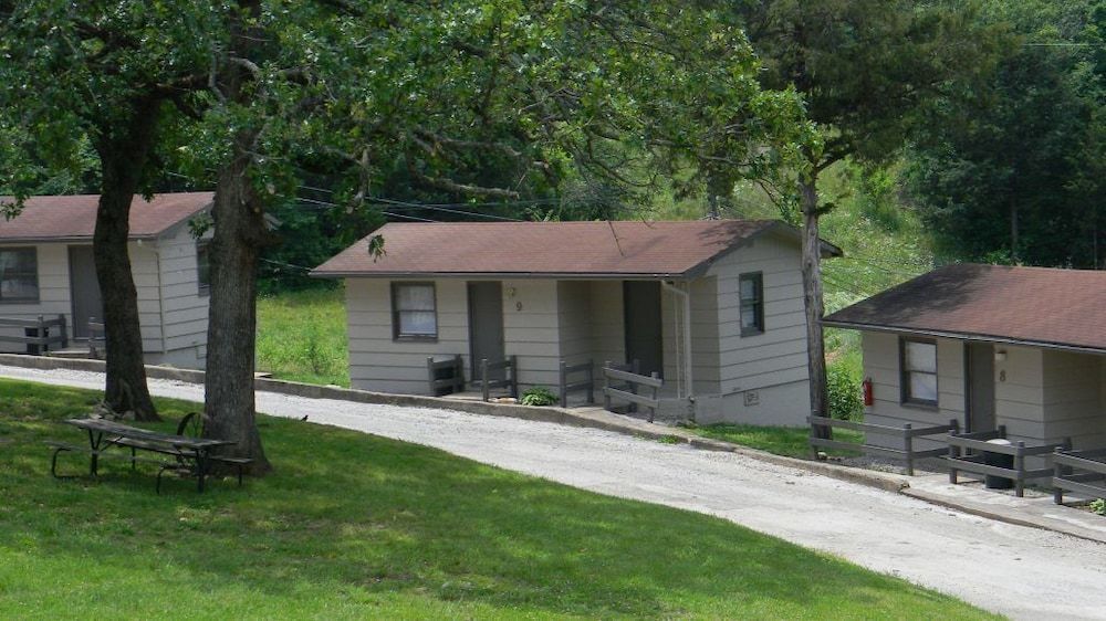 Table Rock Resorts At The Rocks Resort - photo 20
