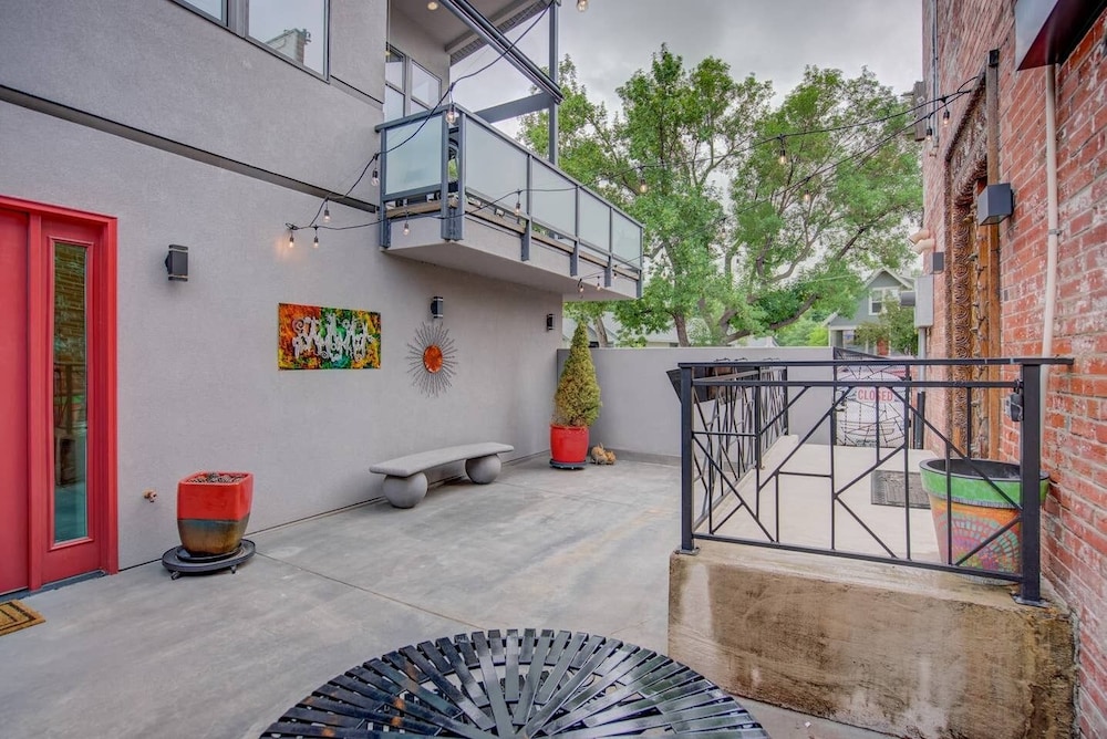 3BR Modern Marveldowntown Customprivate Balcony - photo 43