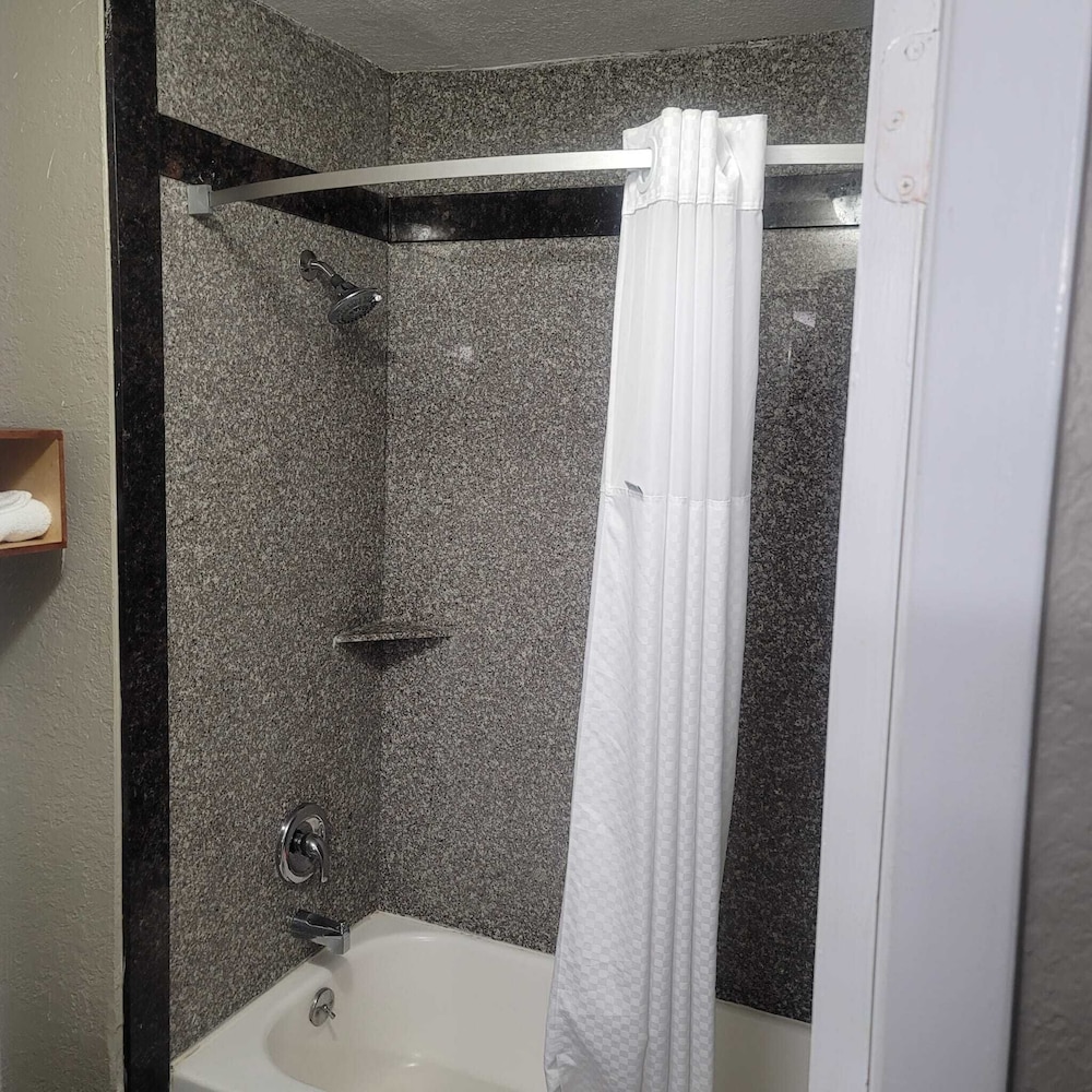 SureStay Hotel by Best Western San Antonio Northeast - photo 16