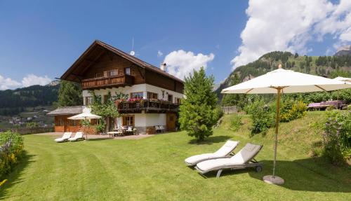Villa al Bosco — 4-Star Luxury Hotel in Selva, Italy