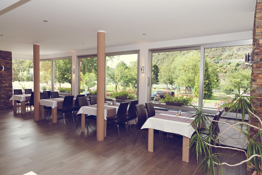 Hotel Garni Reis — hotel in Lehmen