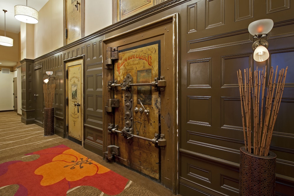 Hilton Garden Inn Milwaukee Downtown - photo 61