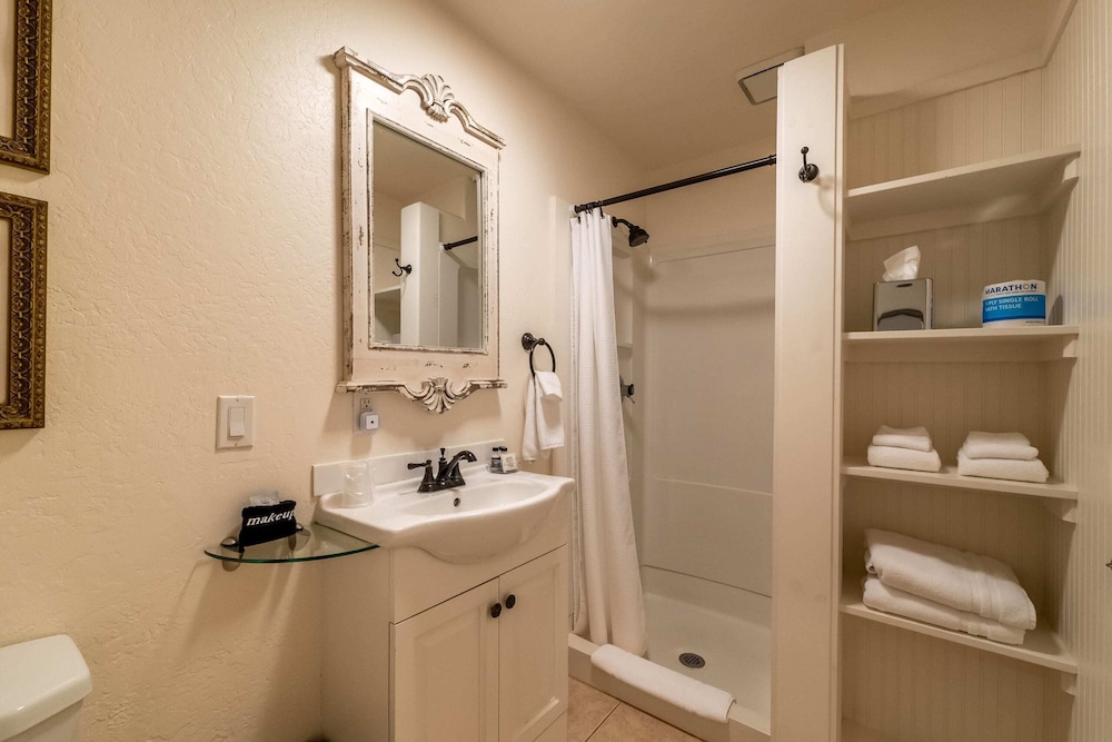 Bandon Marina Inn - photo 67
