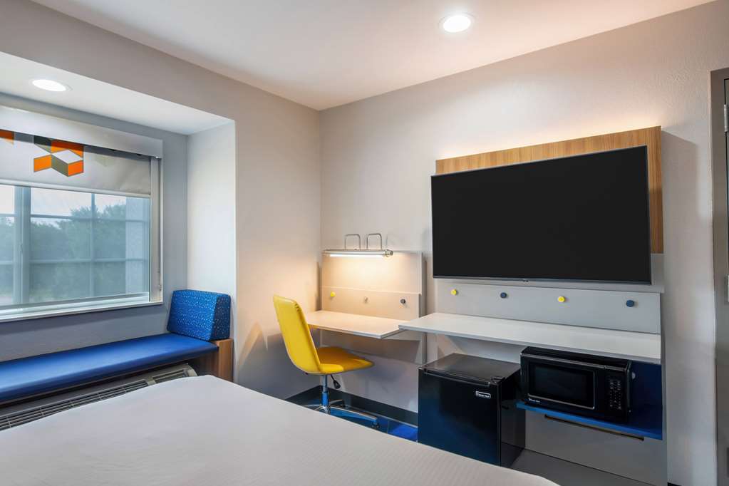Microtel Inn & Suites by Wyndham Anderson Clemson - photo 19
