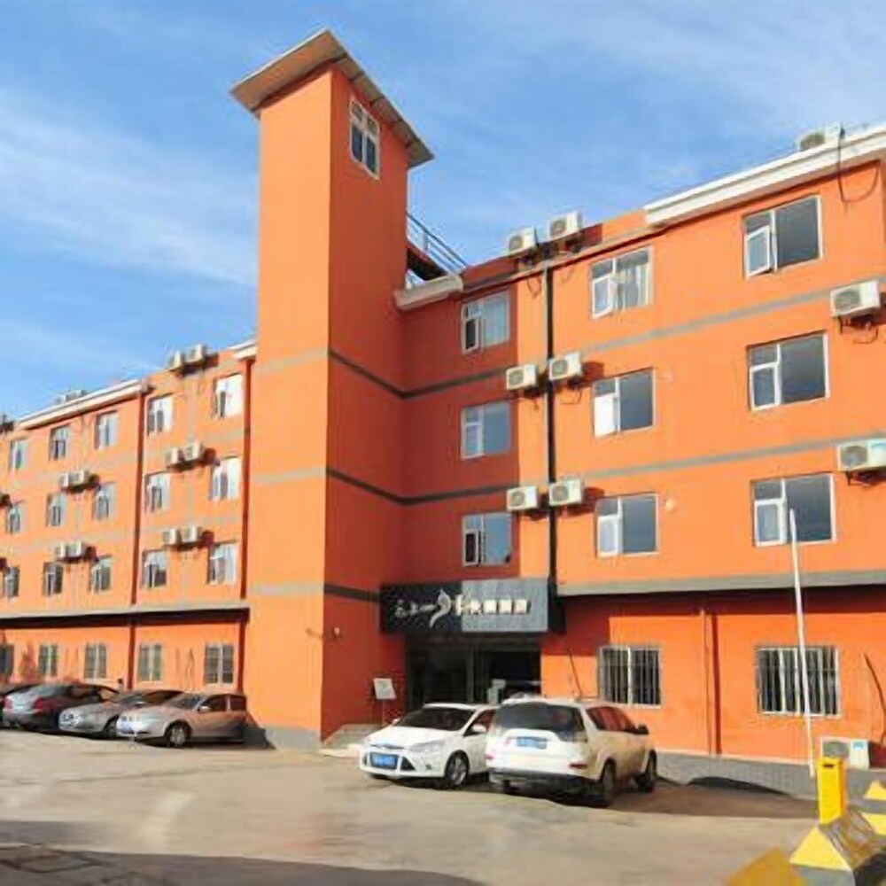Fairyland Hotel — hotel in Qujing