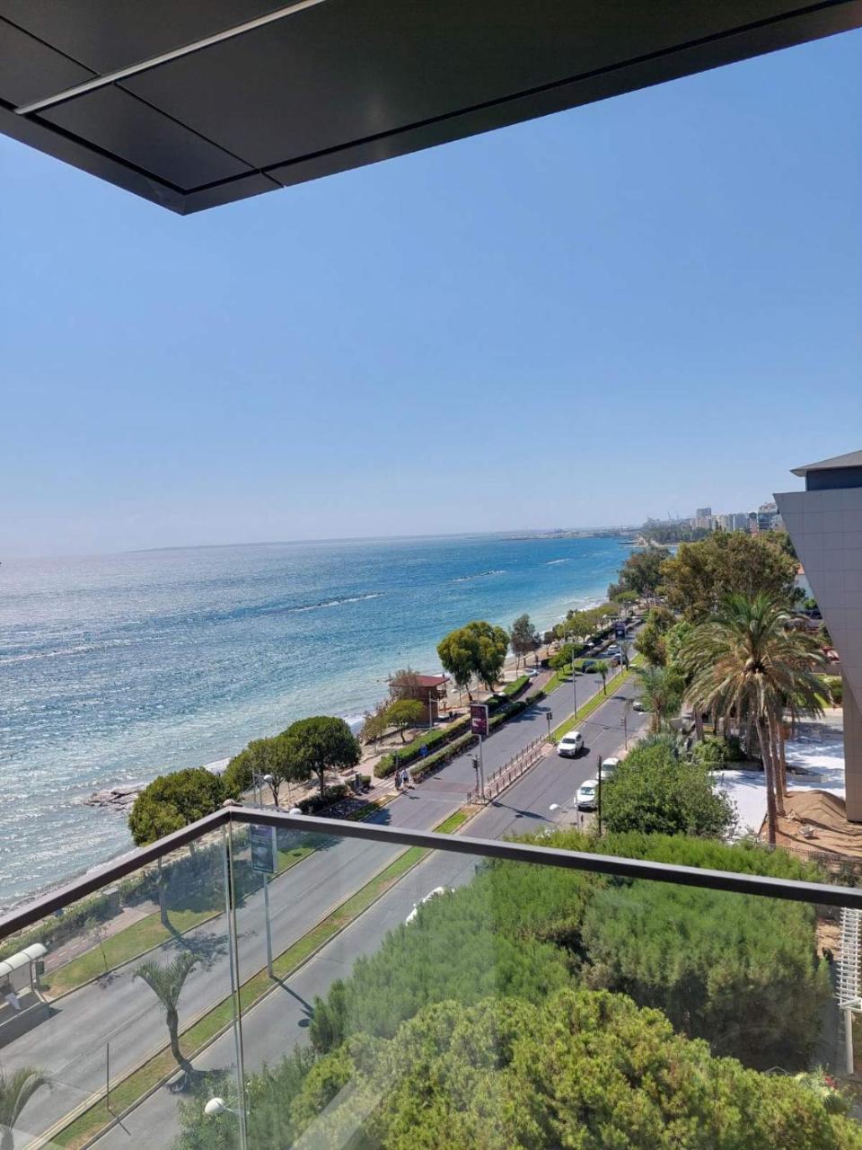 Seafront City Center Studio